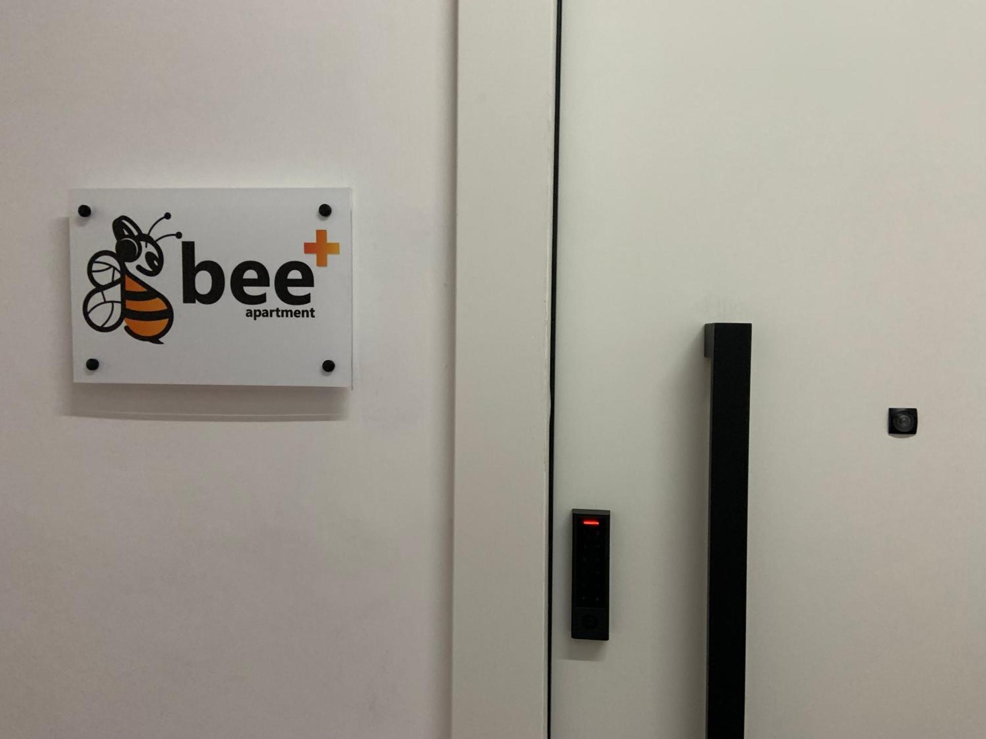 Bee Plus By Citybee เอเธนส์ ภายนอก รูปภาพ
